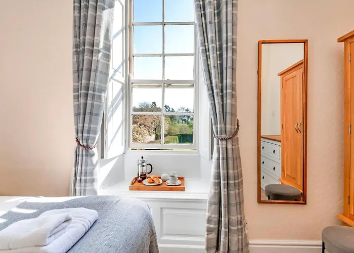 Finest Retreats - Sutton Hall