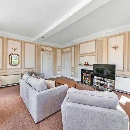 Finest Retreats - Sutton Hall * Thirsk