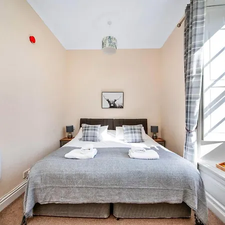 Finest Retreats - Sutton Hall